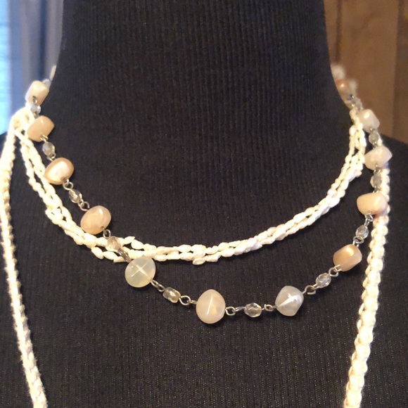 Set of (10) Vintage Necklaces - Picture 8 of 17